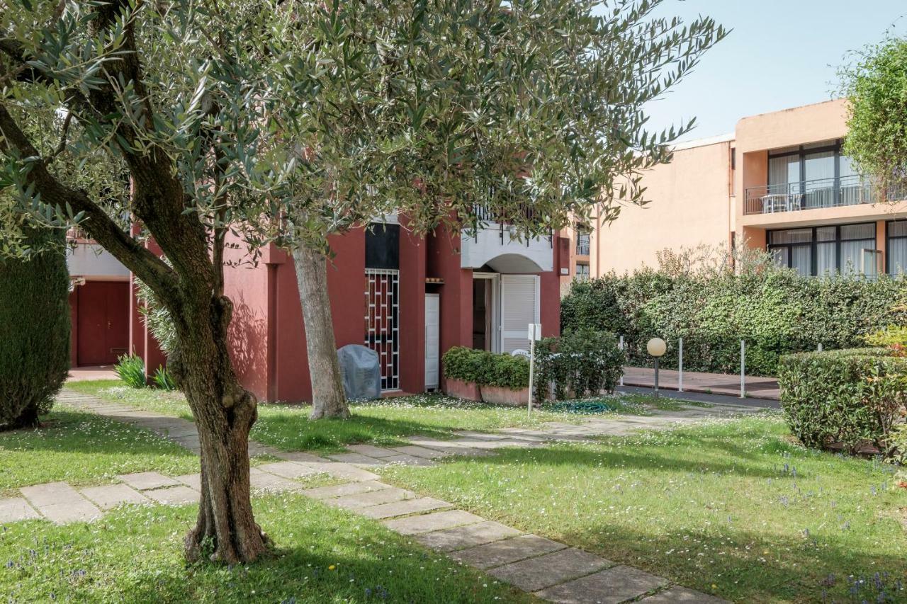 Residence Holiday Sirmione B8 Buitenkant foto