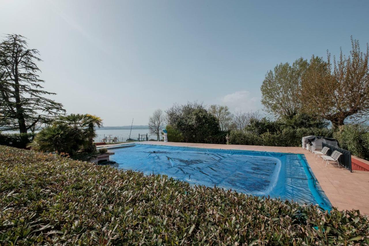 Residence Holiday Sirmione B8 Buitenkant foto