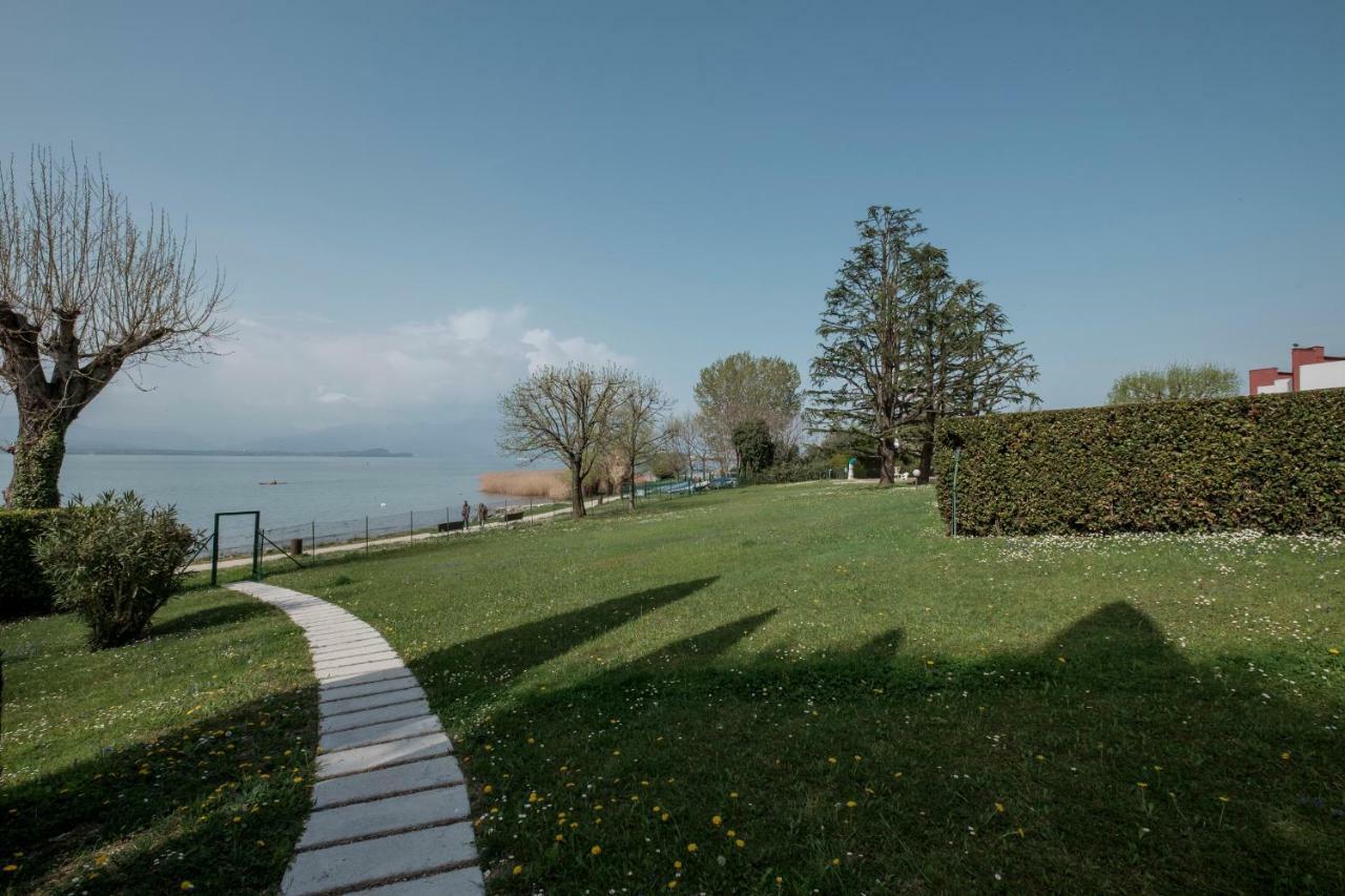 Residence Holiday Sirmione B8 Buitenkant foto