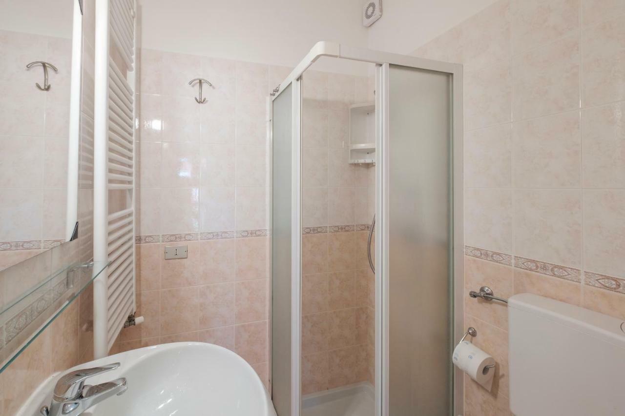 Residence Holiday Sirmione B8 Buitenkant foto